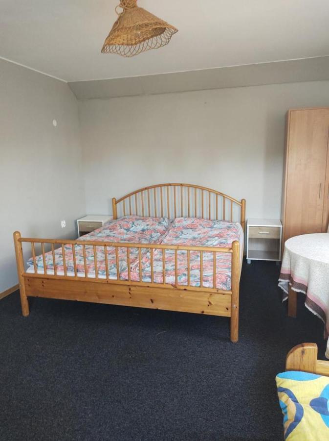 Jeziorna 1 Apartment Wiele Luaran gambar